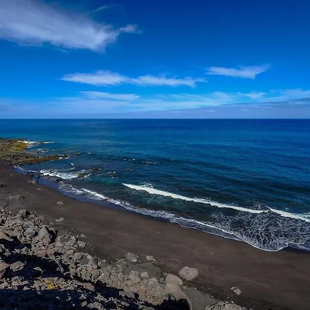 Апартаменты Charco Del Conde